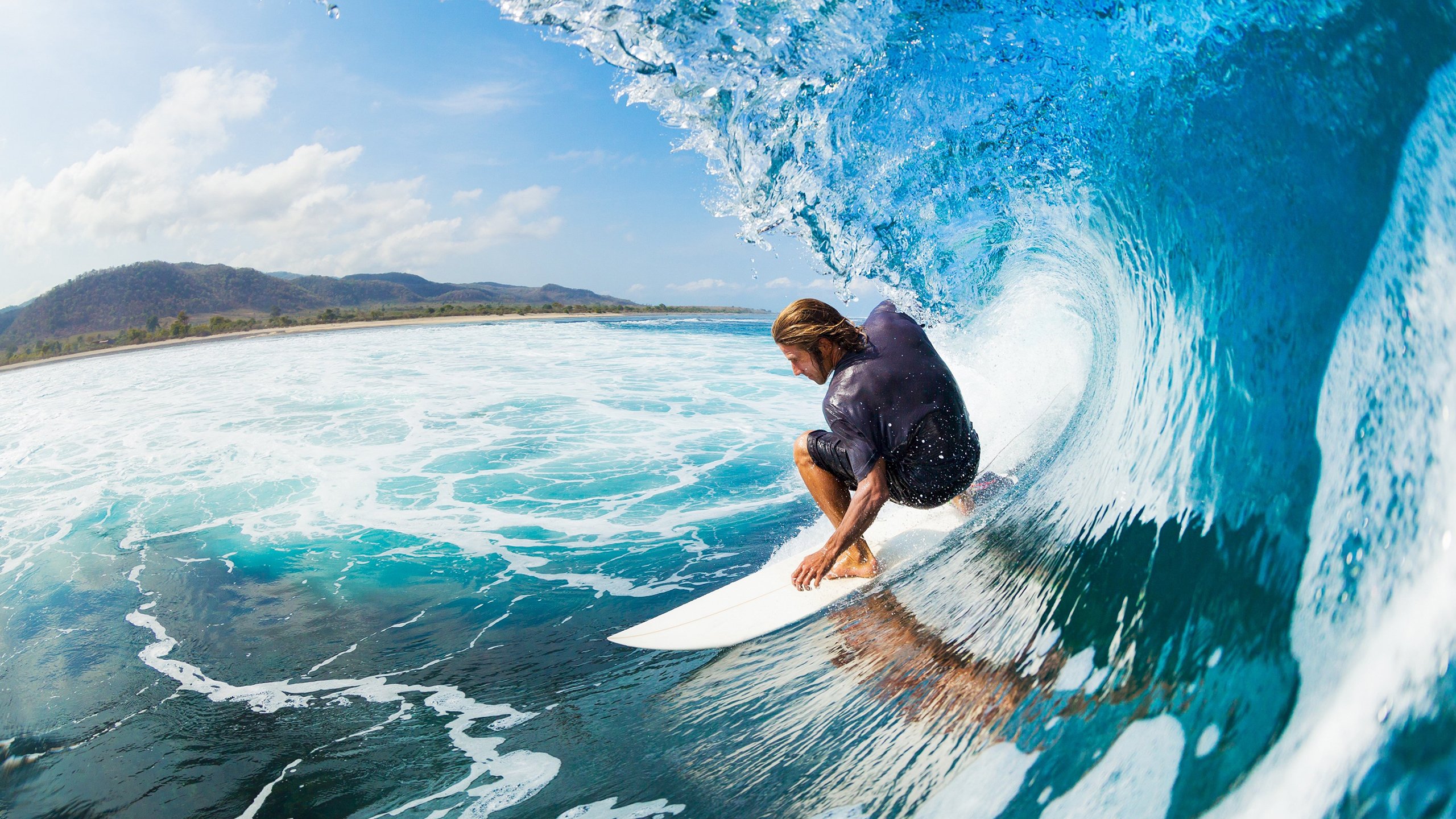 _极限徒步穿越沙漠：坚韧与勇气的考验_，在徒步穿越沙漠的时候需要注意哪些事项呢